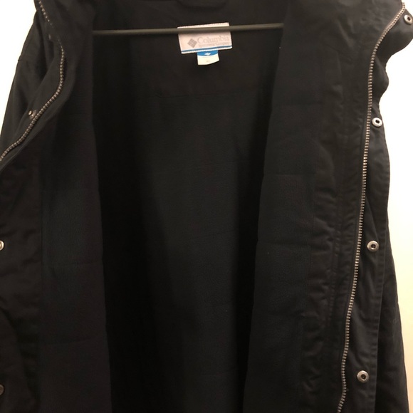 PRICE DROP! 🔥🔥Columbia XL hooded jacket black - Picture 4 of 7